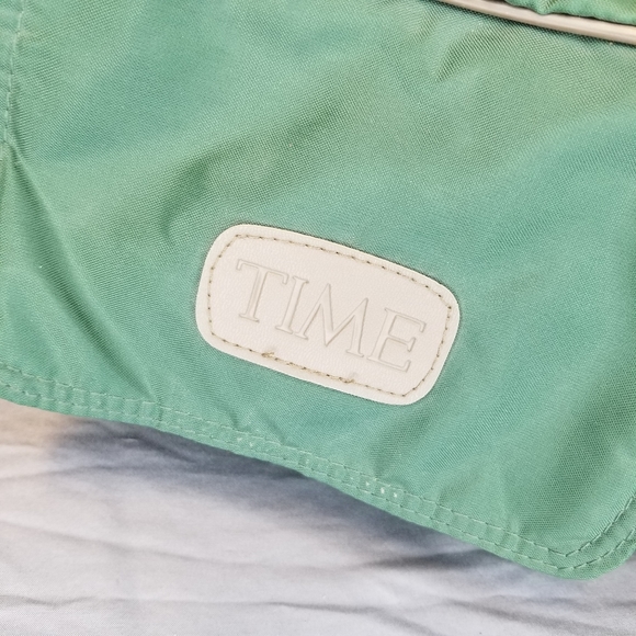 Like New Vintage 90s Time Magazine News Media Duffle CarryOn Green Bag - Picture 6 of 9